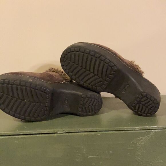 Crocs Furry Mules - Picture 6 of 8